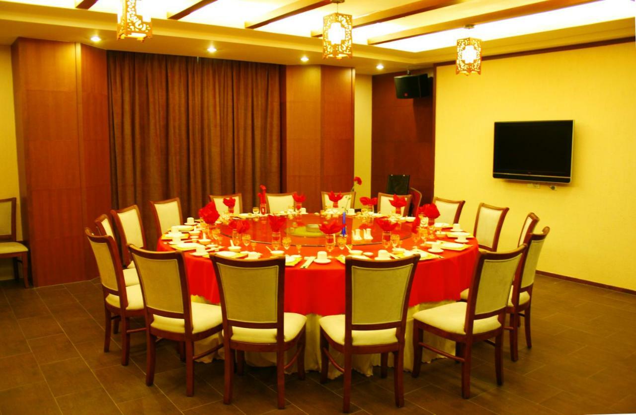 Rongjin Haiyue Hotel Sanya Exterior foto